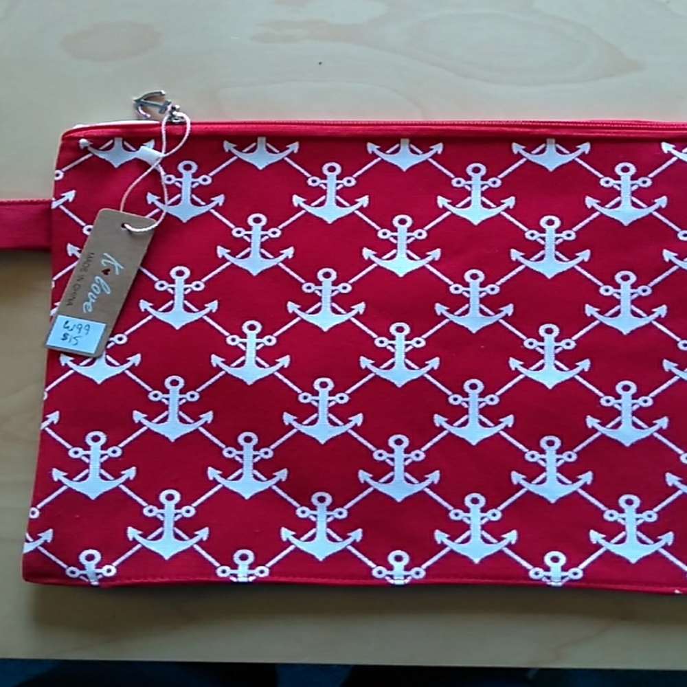 Wet bathing suit pouch